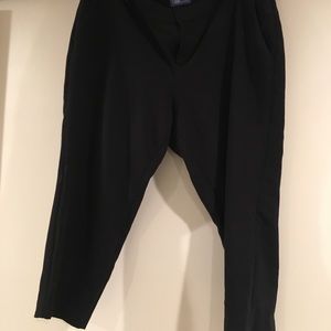 Old Navy black cropped ankle Harper trousers